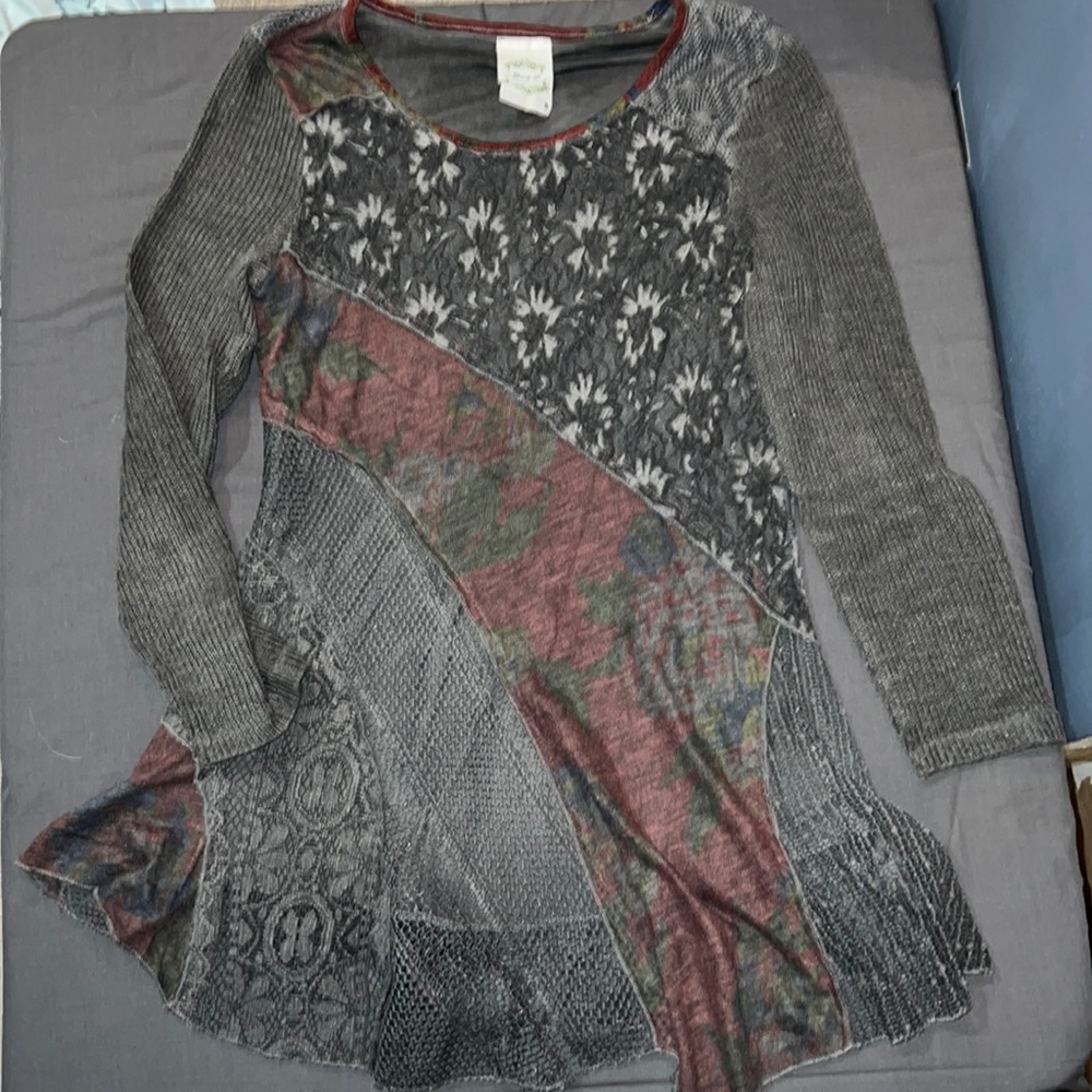Flew de lis gray size S top flowy texture patterned front/back